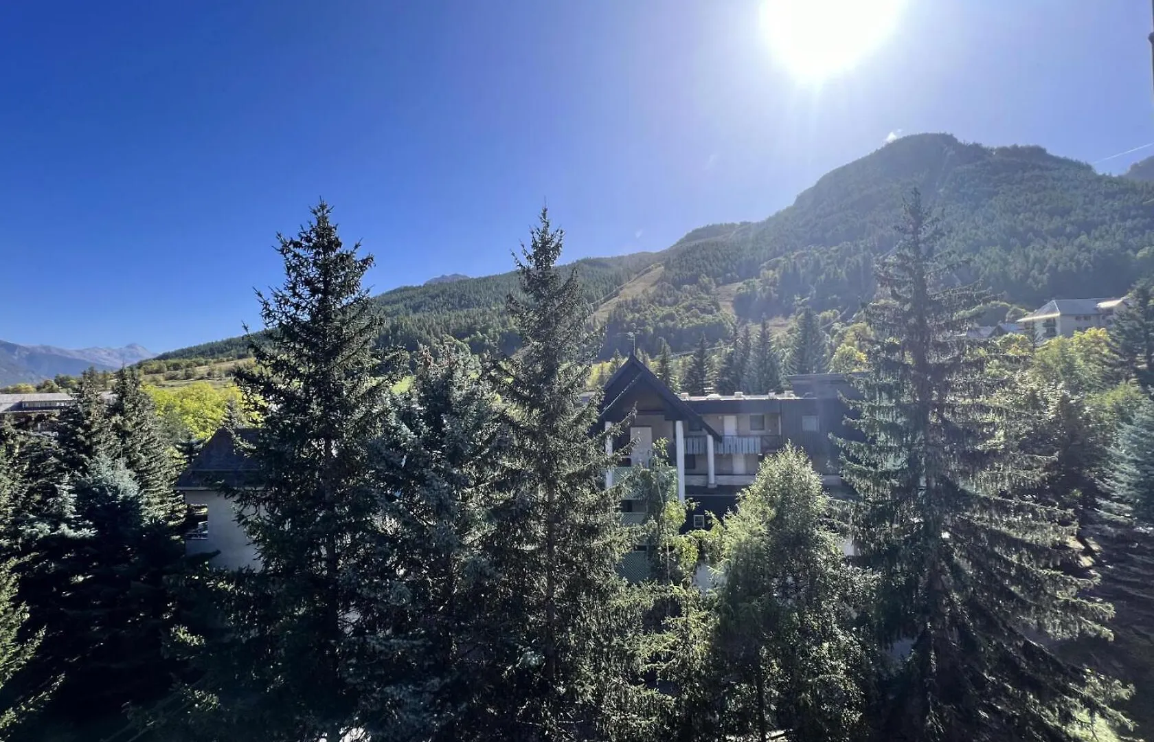 Residence Bez - Appartement- Coeur De Station - Parking Prive & Casier A Skis Mae-3264 La Salle-les-Alpes Apartment